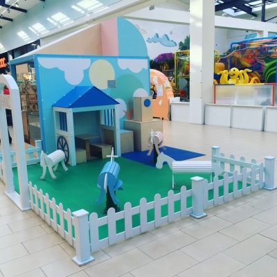 Детская площадка в торговом центре