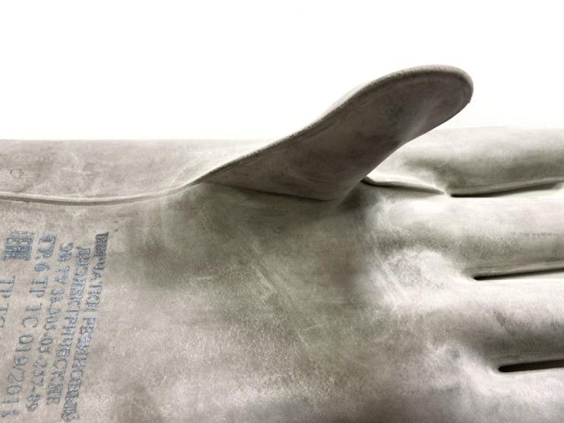 Резиновые шовные диэлектрические перчатки