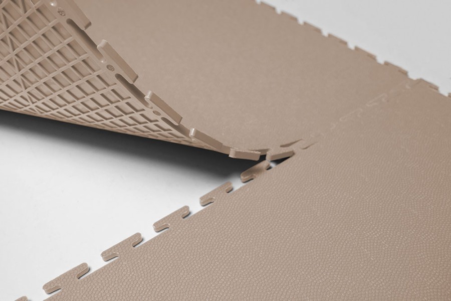 Плитка  ПВХ Sold Skin, 9 мм, 500*500, т-образный замок, бежевая