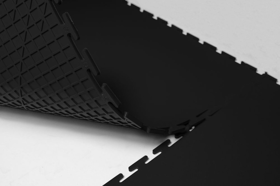 Плитка  ПВХ Sold Flat, 7 мм, 500*500, т-образный замок, чёрная